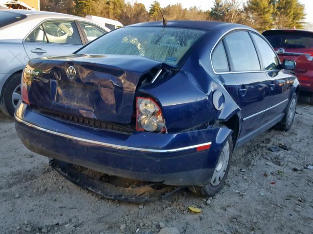 WVWMD63B33E067589 - 2003 VOLKSWAGEN PASSAT GL BLUE photo 4