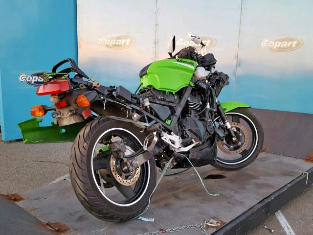 JKAEXVD156A098795 - 2006 KAWASAKI EX500 D GREEN photo 4