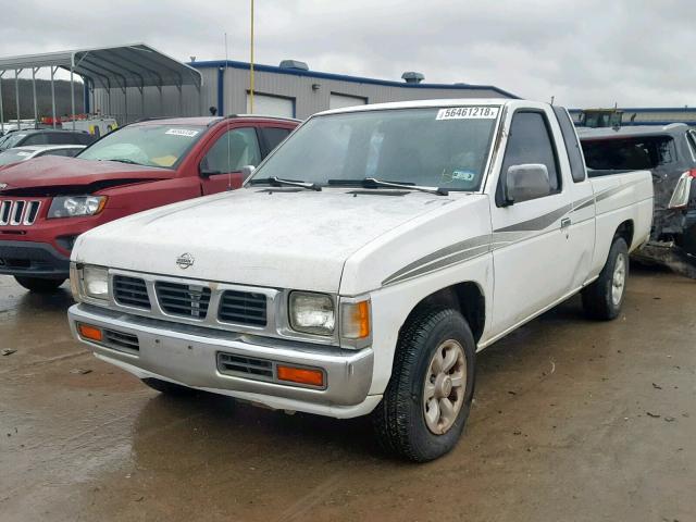 1N6SD16S1VC407453 - 1997 NISSAN TRUCK KING WHITE photo 2