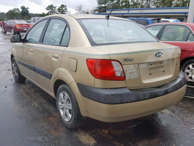 KNADE123886341975 - 2008 KIA RIO BASE GOLD photo 3