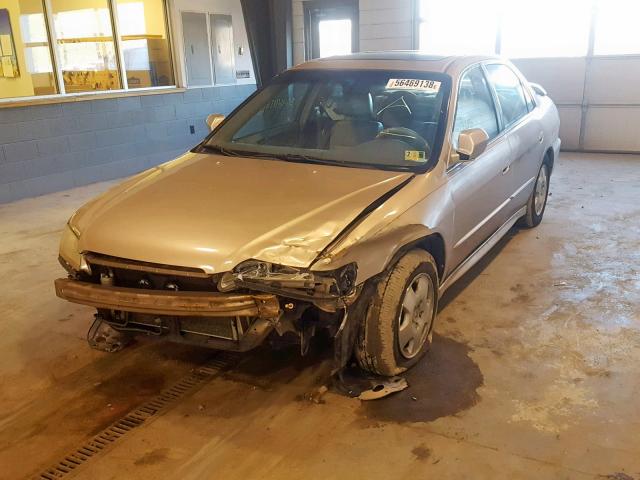 1HGCG16512A024307 - 2002 HONDA ACCORD EX GOLD photo 2