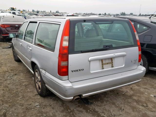 YV1LW5674W2527009 - 1998 VOLVO V70 GLT SILVER photo 3