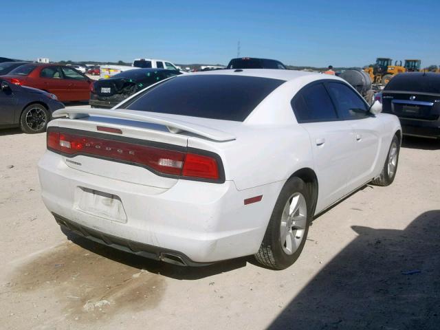 2C3CDXHG7CH303809 - 2012 DODGE CHARGER SX WHITE photo 4