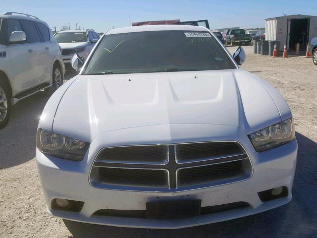 2C3CDXHG7CH303809 - 2012 DODGE CHARGER SX WHITE photo 9