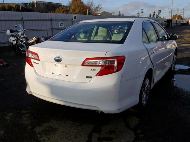 4T1BD1FK0DU080325 - 2013 TOYOTA CAMRY HYBR WHITE photo 4