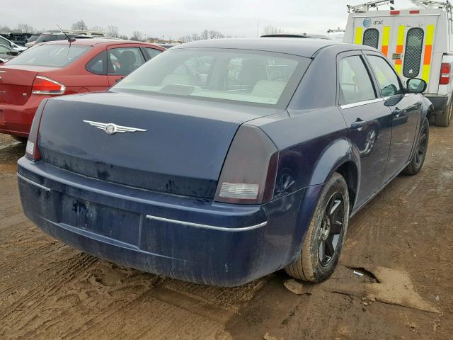 2C3JA53G15H162640 - 2005 CHRYSLER 300 TOURIN BLUE photo 4