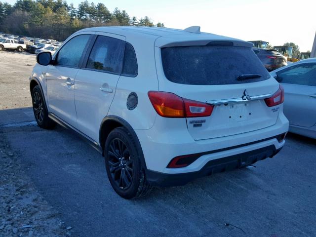 JA4AR3AU7JU010834 - 2018 MITSUBISHI OUTLANDER WHITE photo 3