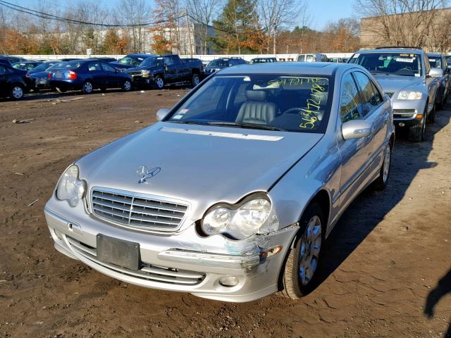 WDBRF84J65F680688 - 2005 MERCEDES-BENZ C 320 4MAT GRAY photo 2