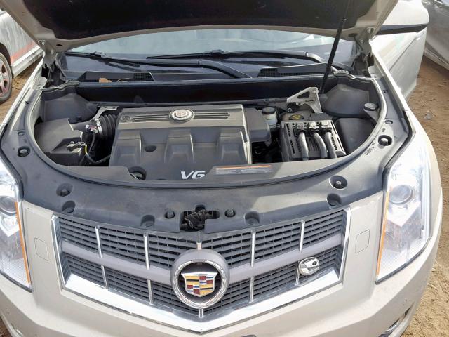 3GYFNFEY0BS585231 - 2011 CADILLAC SRX PREMIU BEIGE photo 7