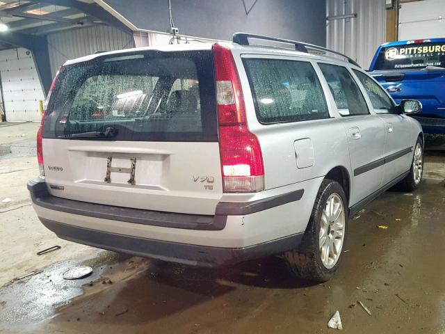 YV1SW53D912076769 - 2001 VOLVO V70 T5 TUR SILVER photo 4