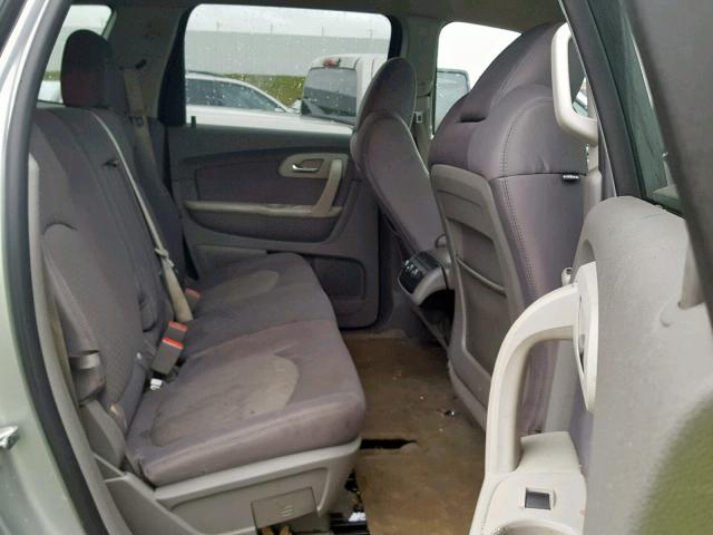 1GNKRFEDXCJ404619 - 2012 CHEVROLET TRAVERSE L SILVER photo 6