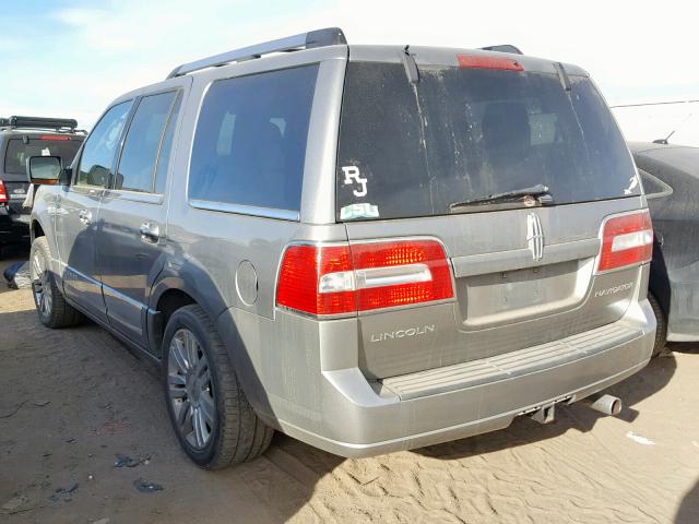 5LMFU28598LJ07559 - 2008 LINCOLN NAVIGATOR 银色 照片 3