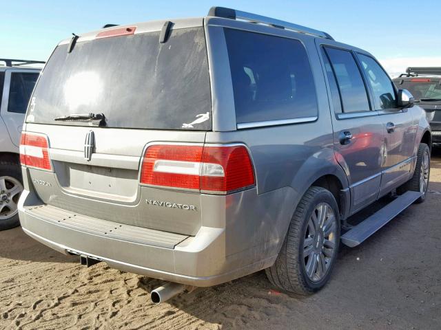 5LMFU28598LJ07559 - 2008 LINCOLN NAVIGATOR 银色 照片 4