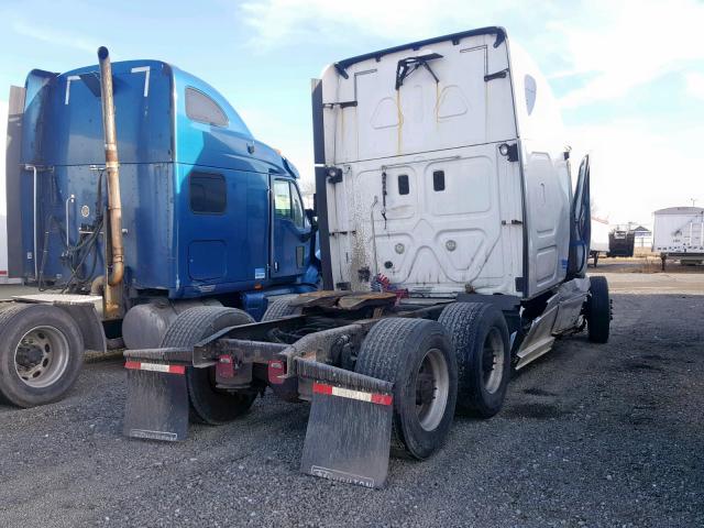 3AKJGLDRXDSFA2444 - 2013 FREIGHTLINER CASCADIA 1 WHITE photo 4