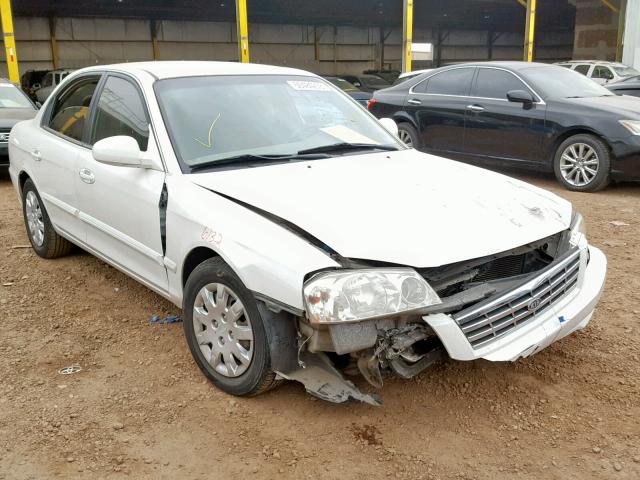 KNAGD126725107916 - 2002 KIA OPTIMA MAG WHITE photo 1