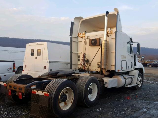 1FUJA6CV57LY97345 - 2007 FREIGHTLINER CONVENTION WHITE photo 4