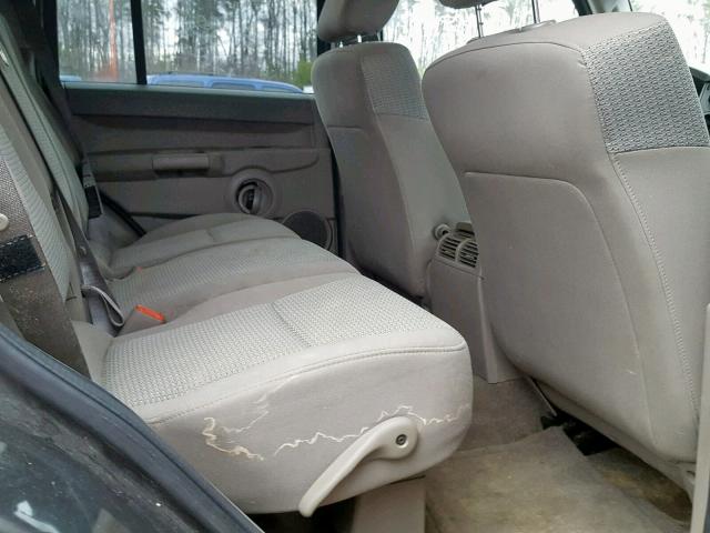 1J8HG48K06C271605 - 2006 JEEP COMMANDER GRAY photo 6