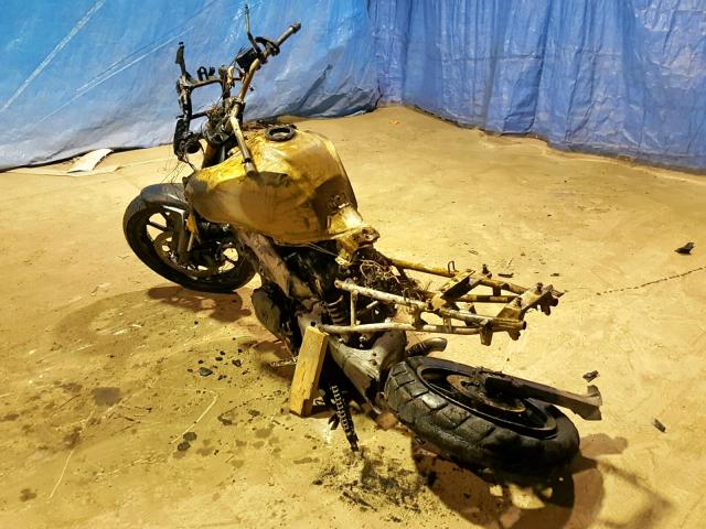 JS1VU51A2E2100850 - 2014 SUZUKI DL1000 YELLOW photo 3