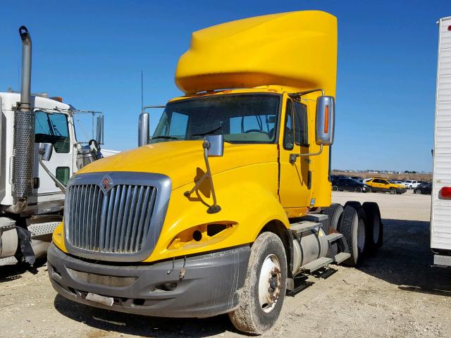 1HSCUAPRXBJ363342 - 2011 INTERNATIONAL PROSTAR PR YELLOW photo 2