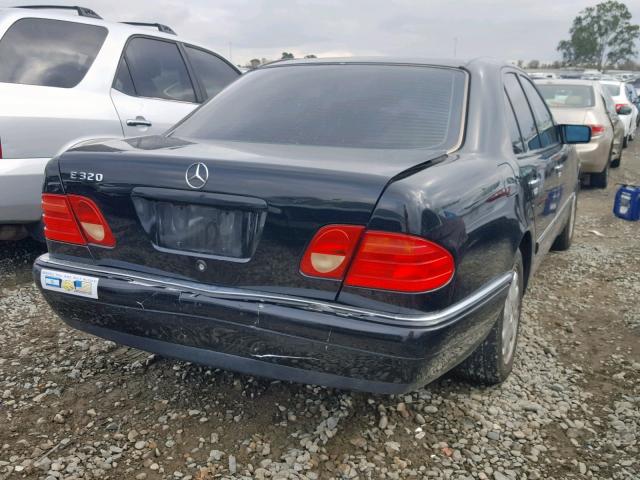 WDBJF65F9WA558028 - 1998 MERCEDES-BENZ E 320 BLACK photo 4