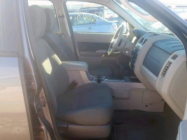 1FMCU93G59KC49759 - 2009 FORD ESCAPE XLT GRAY photo 5