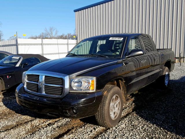 1D7HE48K17S166341 - 2007 DODGE DAKOTA QUA BLACK photo 2