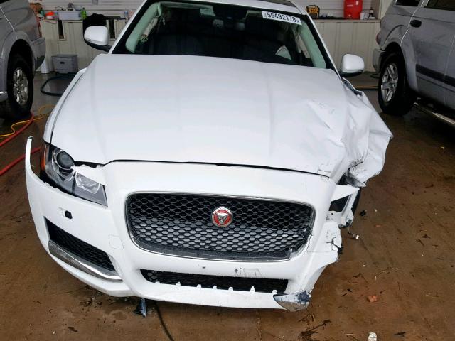 SAJBR4BV3HCY26559 - 2017 JAGUAR XF WHITE photo 7