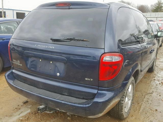 1D4GP45R25B435755 - 2005 DODGE CARAVAN SX BLUE photo 4