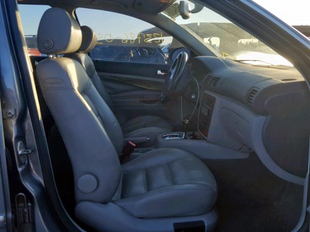 WVWYU63B65E137381 - 2005 VOLKSWAGEN PASSAT GLX 灰色 照片 5