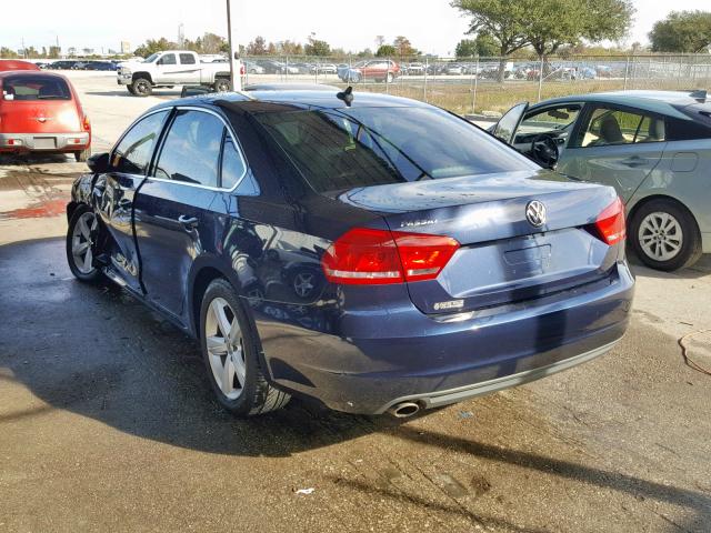 1VWBH7A3XCC031727 - 2012 VOLKSWAGEN PASSAT SE BLUE photo 3