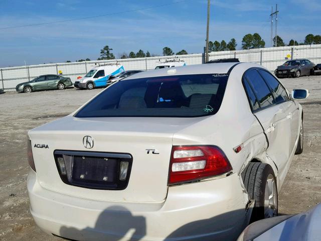 19UUA66227A028611 - 2007 ACURA TL WHITE photo 4