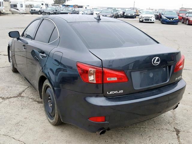 JTHBF5C2XB5154897 - 2011 LEXUS IS 250 GRAY photo 3