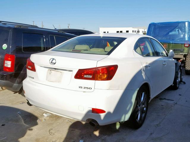 JTHBK262685063995 - 2008 LEXUS IS 250 WHITE photo 4