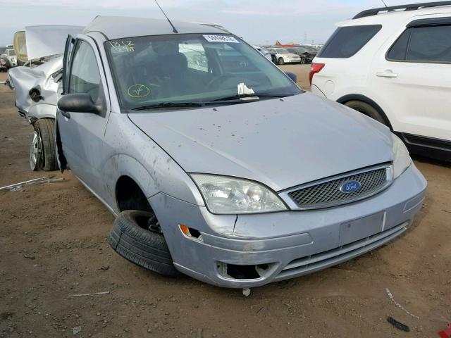 1FAHP34N25W192490 - 2005 FORD FOCUS ZX4 GRAY photo 1