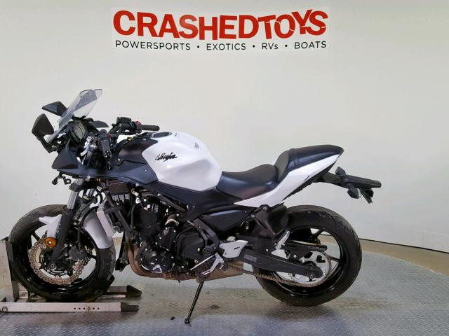 JKAEXEJ18HDA01601 - 2017 KAWASAKI EX650 J WHITE photo 5