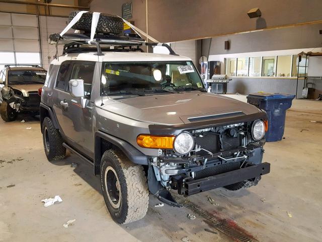 JTEBU4BF8CK138623 - 2012 TOYOTA FJ CRUISER SILVER photo 1