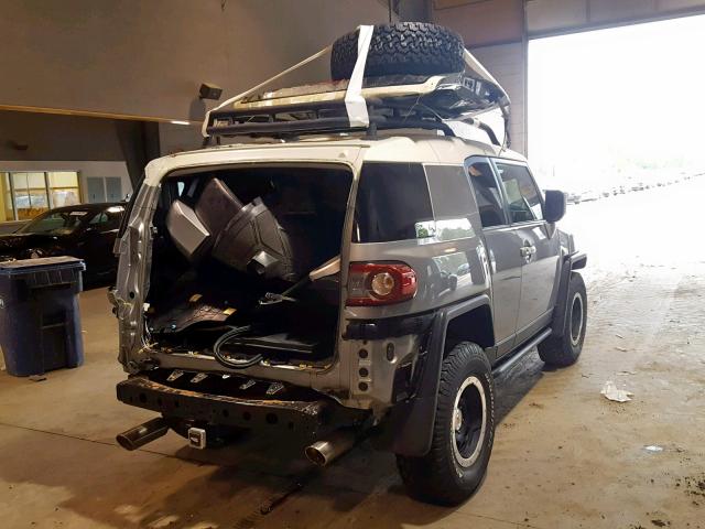 JTEBU4BF8CK138623 - 2012 TOYOTA FJ CRUISER SILVER photo 4