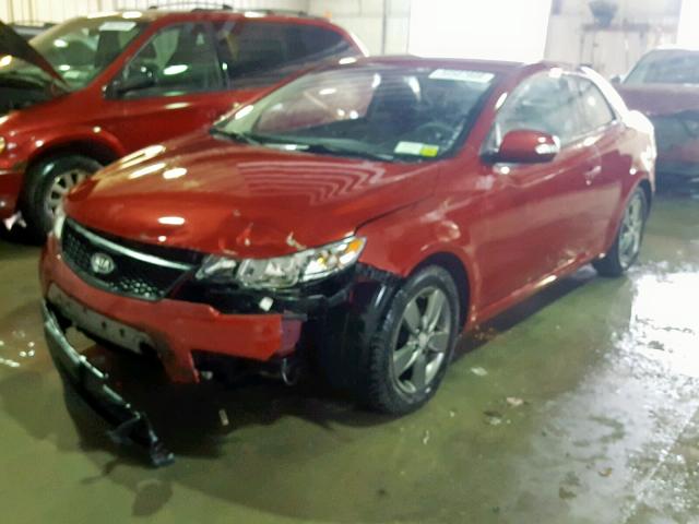 KNAFU6A28A5152966 - 2010 KIA FORTE EX RED photo 2