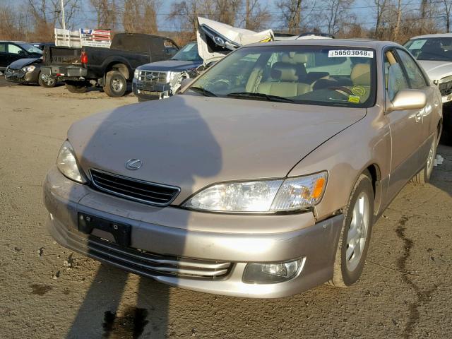 JT8BF28G515105611 - 2001 LEXUS ES 300 BEIGE photo 2