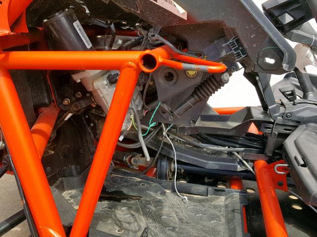 3JBVXAW23HK003272 - 2017 CAN-AM MAVERICK X ORANGE photo 16