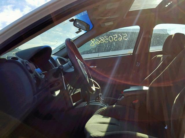 2G2WS522741343810 - 2004 PONTIAC GRAND PRIX WHITE photo 5