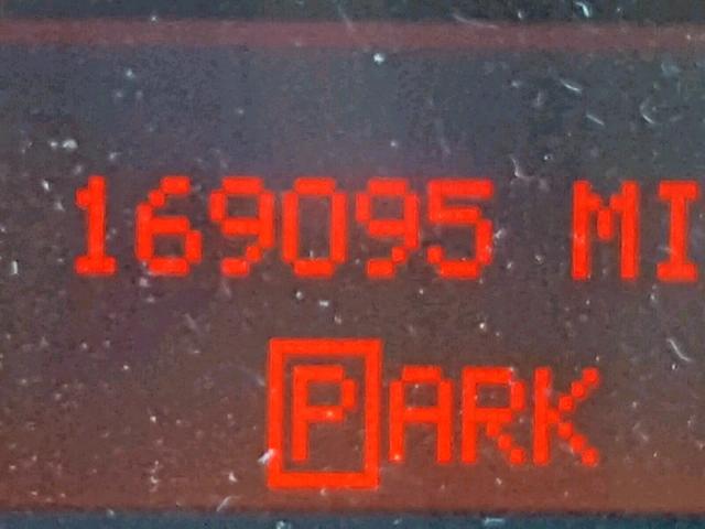 2G2WS522741343810 - 2004 PONTIAC GRAND PRIX WHITE photo 8