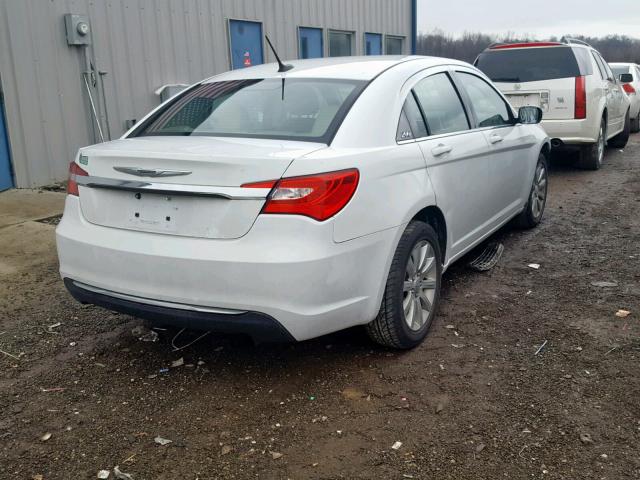 1C3BC1FB2BN607333 - 2011 CHRYSLER 200 TOURIN WHITE photo 4