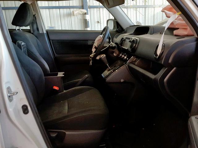 JTLZE4FE2EJ060368 - 2014 TOYOTA SCION XB Ақ фото 5
