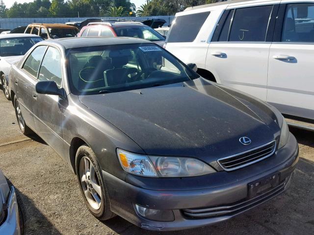 JT8BF28G010339815 - 2001 LEXUS ES 300 GRAY photo 1