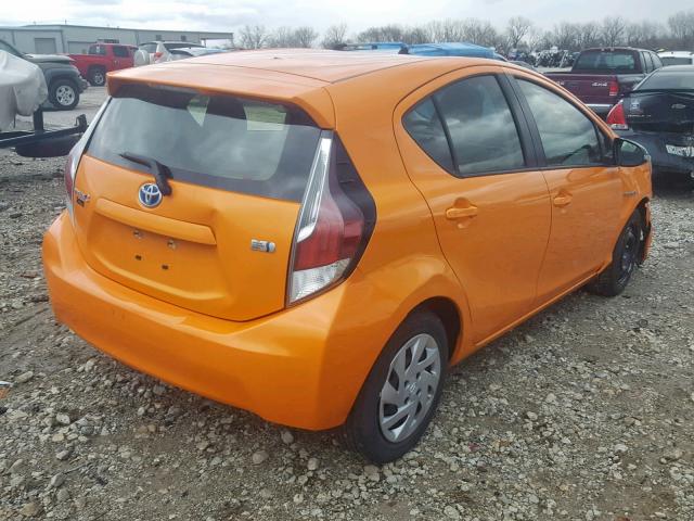 JTDKDTB35F1107053 - 2015 TOYOTA PRIUS C ORANGE photo 4