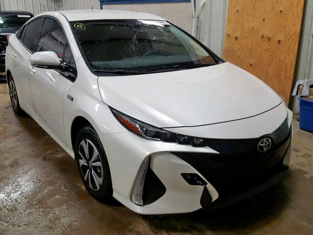 JTDKARFP9J3093647 - 2018 TOYOTA PRIUS PRIM WHITE photo 1