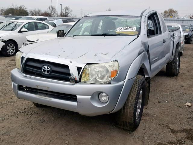 5TETU62NX7Z361095 - 2007 TOYOTA TACOMA PRE SILVER photo 2