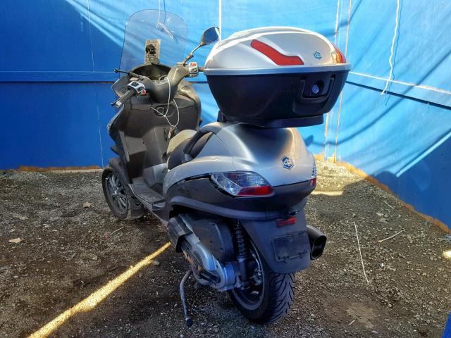 ZAPM590T295000579 - 2009 PIAGGIO MP3 400 GRAY photo 3