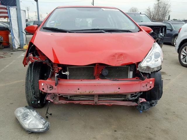 JTDKDTB34E1563026 - 2014 TOYOTA PRIUS C RED photo 9